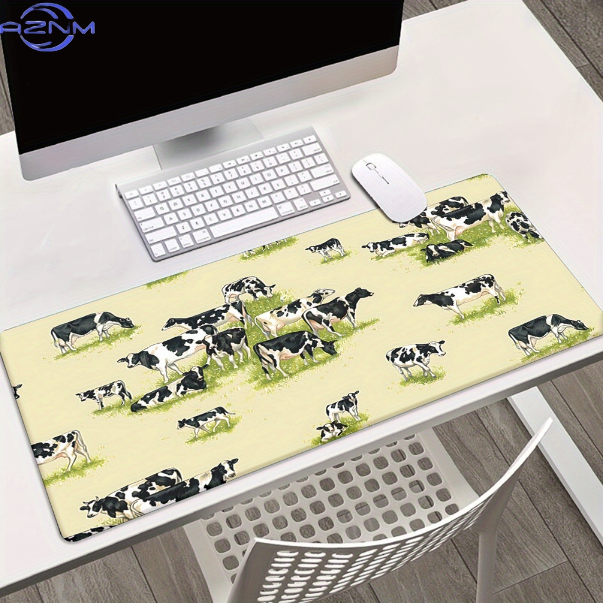 XXLサイズの牛柄デスクマット - PCゲーマー向け高精細プ - Cow Mat Rubber のレビューと価格