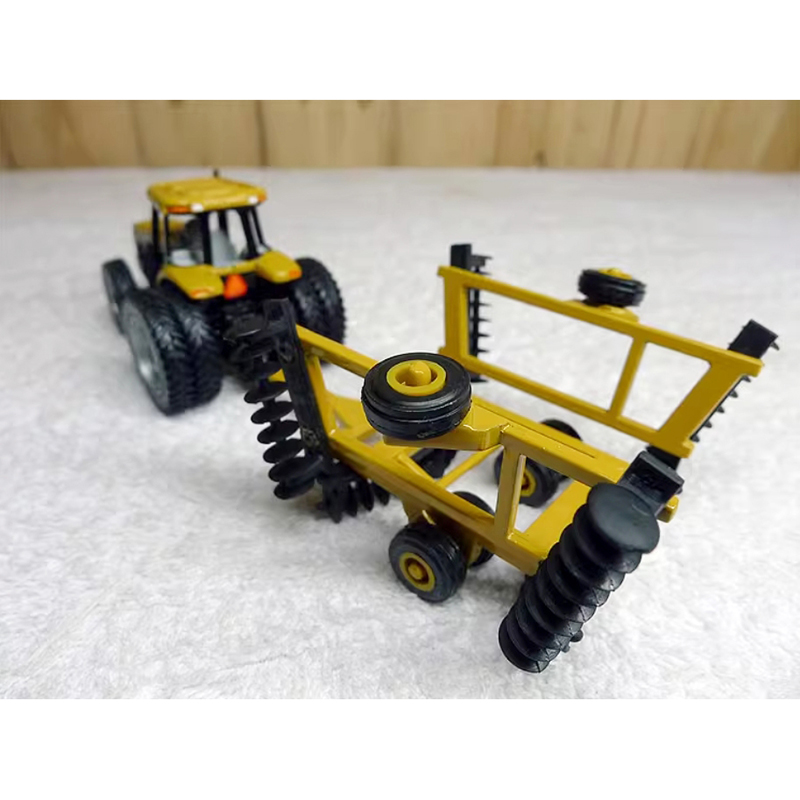 ERTL ダイキャスト 1:64 スケールチャレンジャートラ - Farming Agriculture Model のレビューと価格